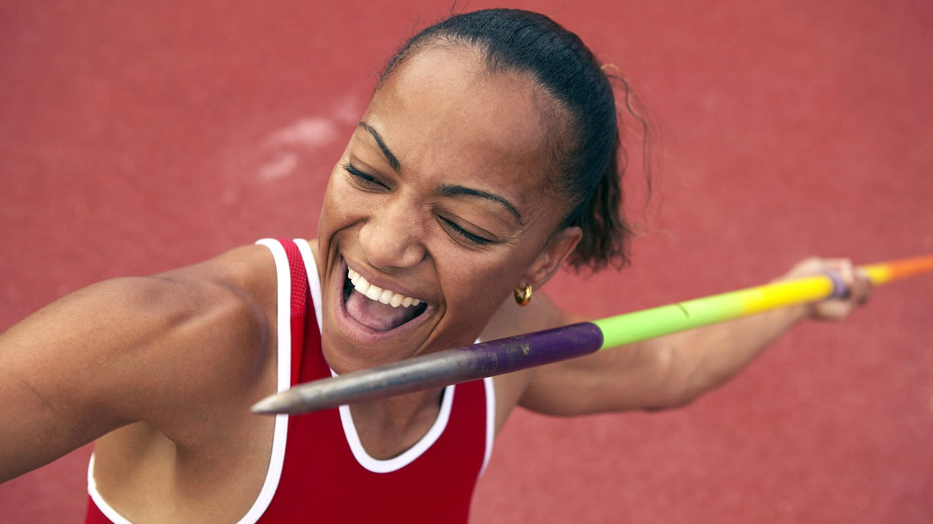 当绿茵场成为战场，C罗的救赎与乌克兰的封锁