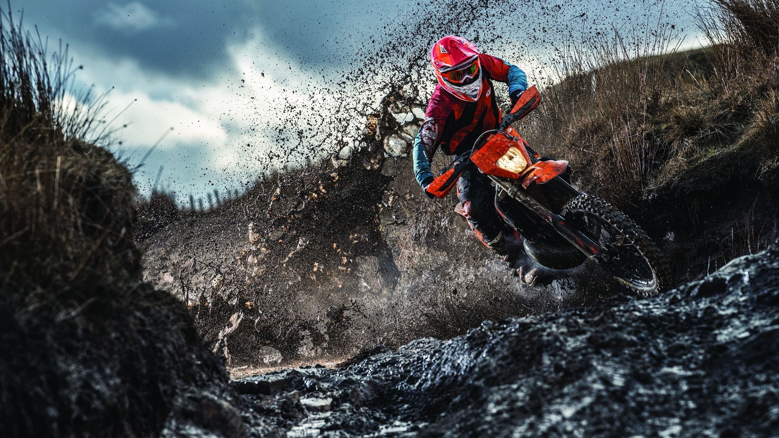 黄蜂战术压制北京队，恩比德在东决关键战接管比赛，现代篮球的降维打击